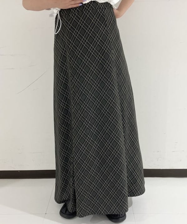 晶さんの「BEAMS WOMEN｜ショルダーパッド フレンチスリーブ シャツ」を使ったコーディネート