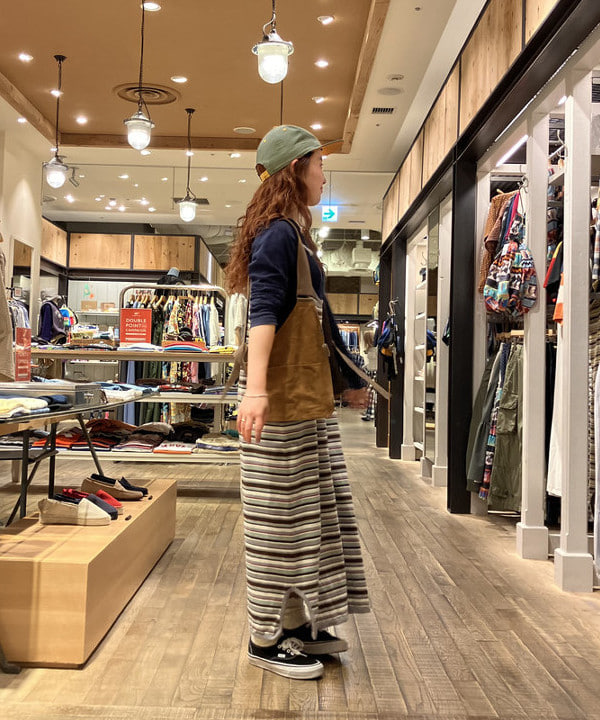 モモさんの「BEAMS WOMEN｜VANS / PREMIUM AUTHENTIC 日本限定」を使ったコーディネート