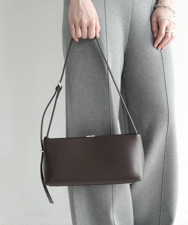 Ichika Hondaさんの「BEAMS WOMEN｜AK+1 / スムース ニットパンツ」を使ったコーディネート