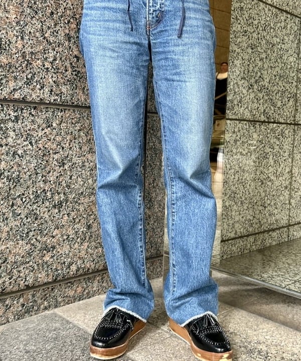 小原 もこさんの「BEAMS WOMEN｜【別注】Healthknit / ソフト スラブ Tシャツ」を使ったコーディネート