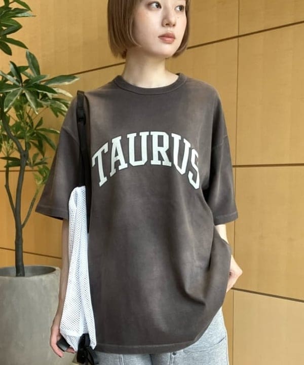 Hazukiさんの「BEAMS WOMEN｜フェード カレッジ Tシャツ」を使ったコーディネート