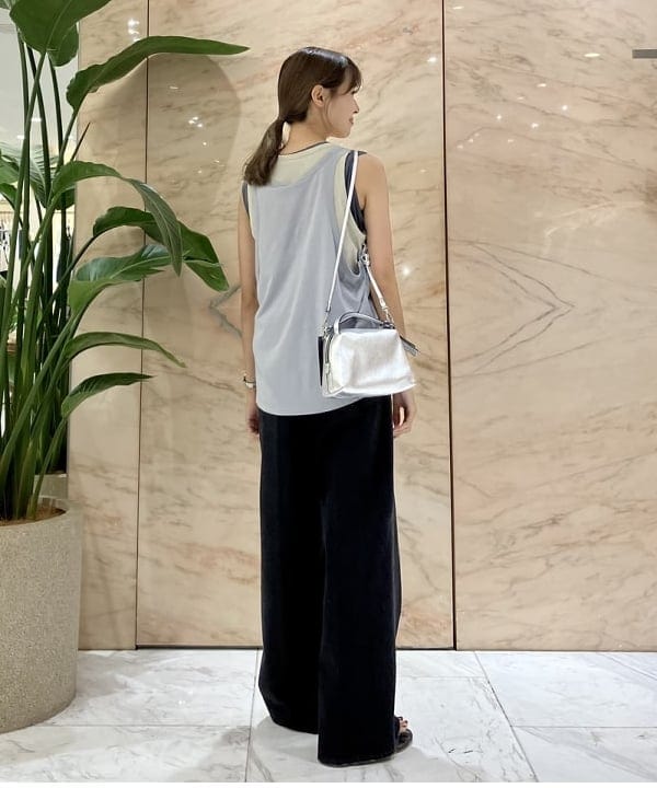 茂野 真楓さんの「BEAMS WOMEN｜【別注】upper hights / THE SISTER デニムパンツ LAMPBLACK」を使ったコーディネート