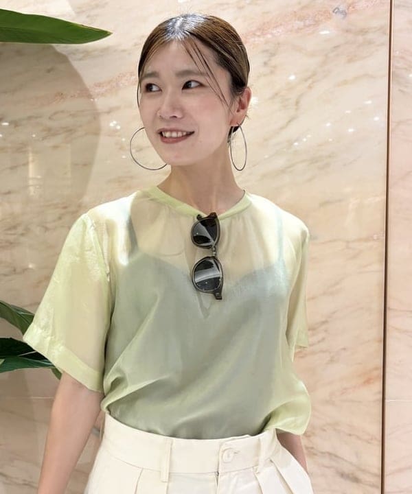 AONO SHIKAMAさんの「BEAMS WOMEN｜コンパクト チノ ワイドパンツ」を使ったコーディネート