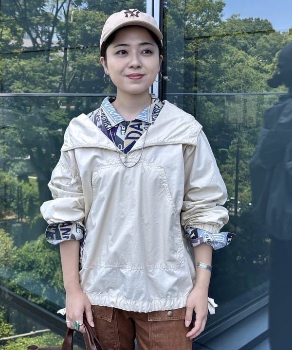 吉野 多恵さんの「BEAMS WOMEN｜デニム ブッシュ パンツ」を使ったコーディネート