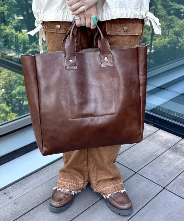 吉野 多恵さんの「BEAMS WOMEN｜デニム ブッシュ パンツ」を使ったコーディネート