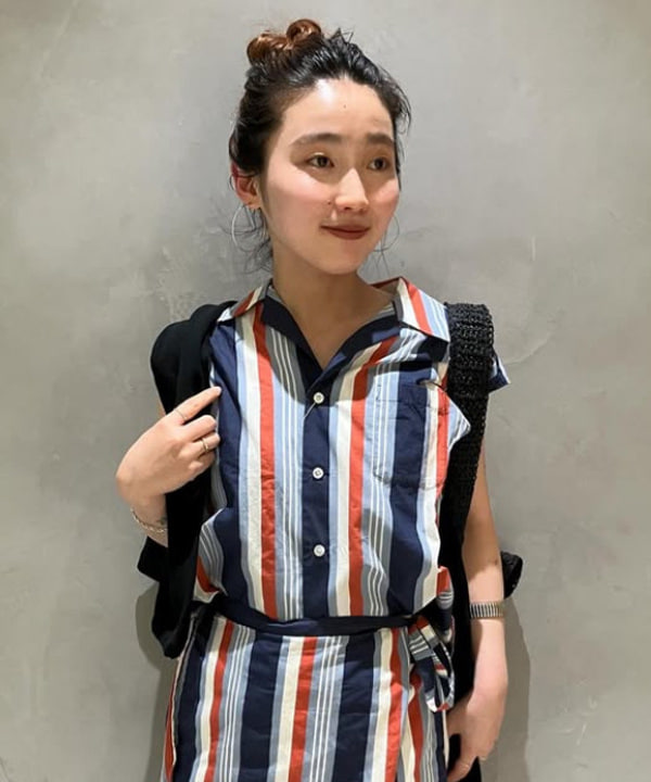 モモさんの「BEAMS WOMEN｜マルチストライプ ノースリーブ」を使ったコーディネート