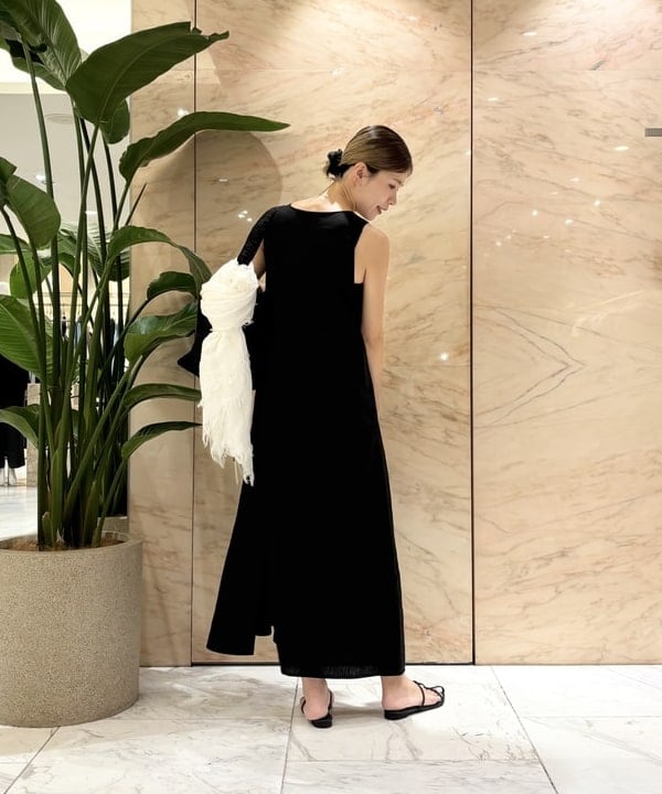 AONO SHIKAMAさんの「BEAMS WOMEN｜les bon bon / ヴィクトリア モデレート ネックレス イエローゴールド」を使ったコーディネート