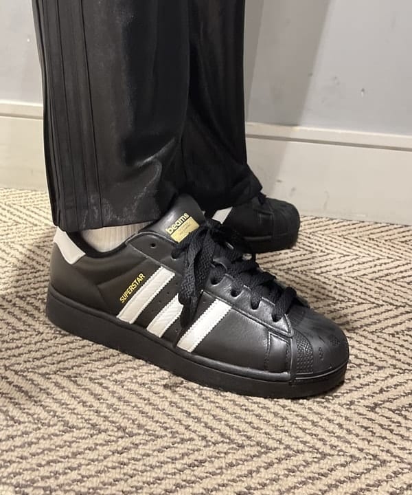 NADEL ナデールさんの「BEAMS WOMEN｜adidas / ファイヤーバード メタリック トラックトップ」を使ったコーディネート