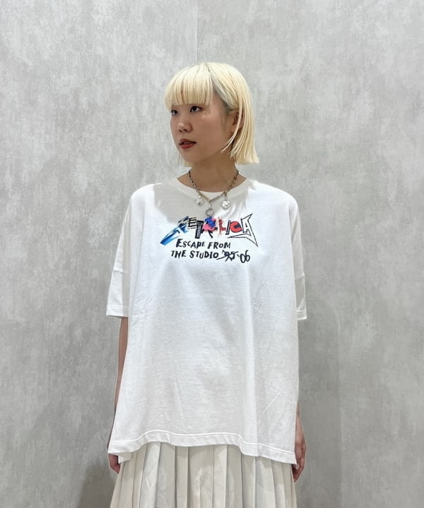 あさひさんの「BEAMS WOMEN｜【別注】GOOD ROCK SPEED / BAND BIG Tシャツ」を使ったコーディネート