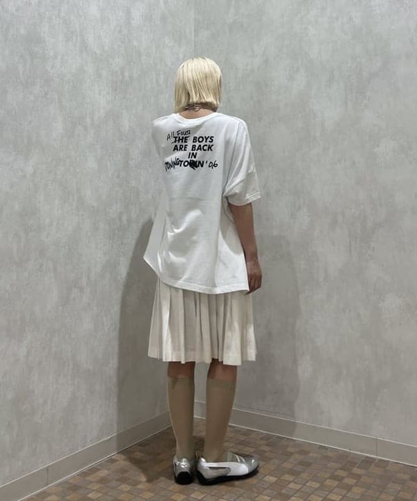 あさひさんの「BEAMS WOMEN｜【別注】GOOD ROCK SPEED / BAND BIG Tシャツ」を使ったコーディネート