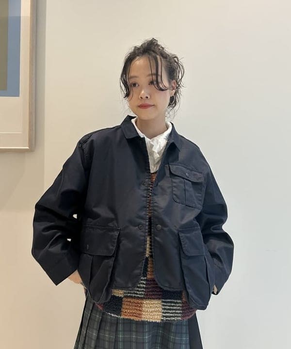 清水 彩乃さんの「BEAMS WOMEN｜シャンブレー ギャバ ショート フィッシング ジャケット」を使ったコーディネート