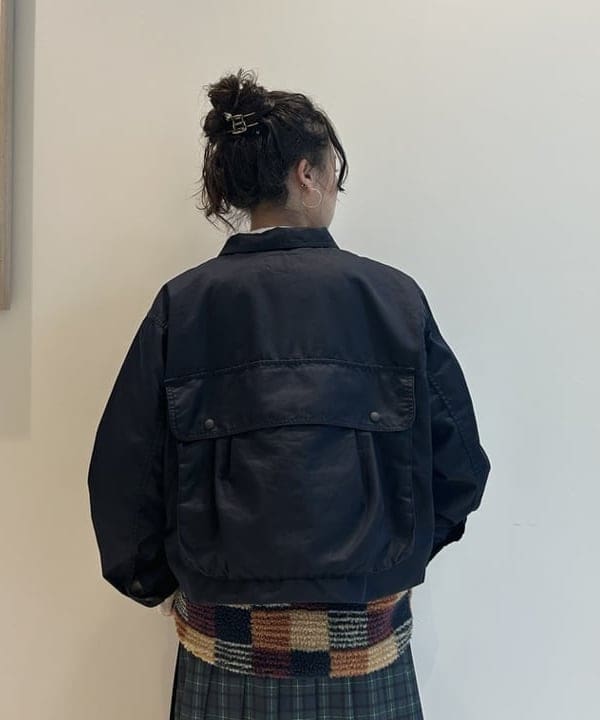 清水 彩乃さんの「BEAMS WOMEN｜シャンブレー ギャバ ショート フィッシング ジャケット」を使ったコーディネート