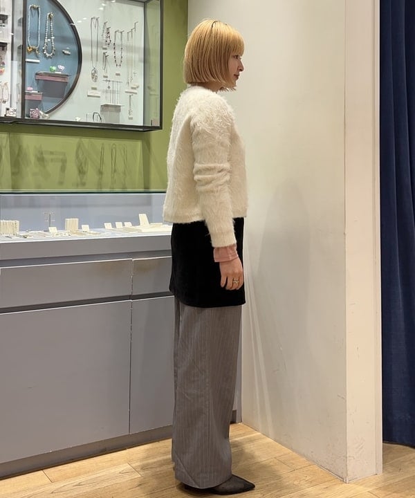 ナカノ アイさんの「BEAMS WOMEN｜【別注】FRED PERRY / Fluffy Crewneck Knit Cardigan」を使ったコーディネート