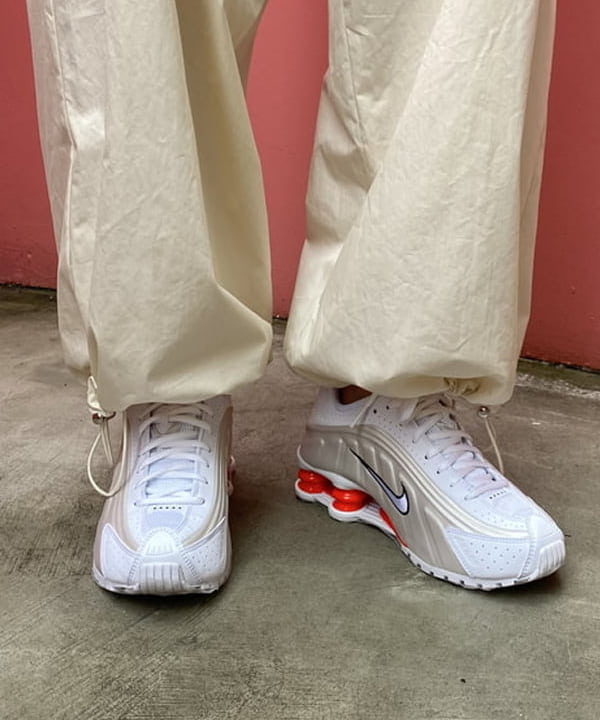 ayaさんの「BEAMS WOMEN｜ストラップ カーゴ ワイド パンツ」を使ったコーディネート