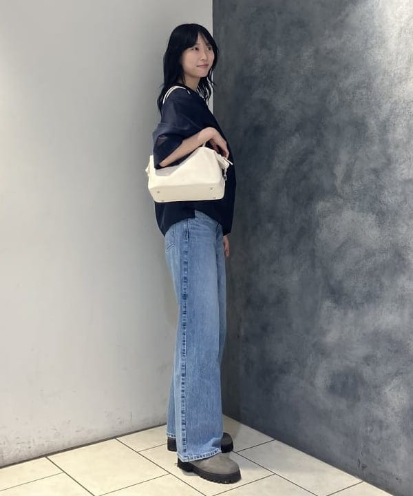 nodokaさんの「BEAMS WOMEN｜【別注】upper hights / THE NIECE MIDRISE デニムパンツ」を使ったコーディネート