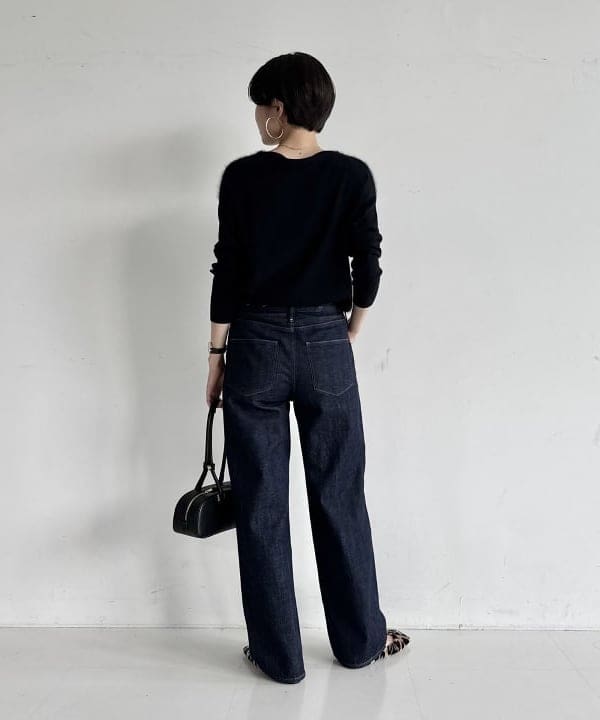 SANOさんの「BEAMS WOMEN｜フラッフィー ボートネック ニット」を使ったコーディネート