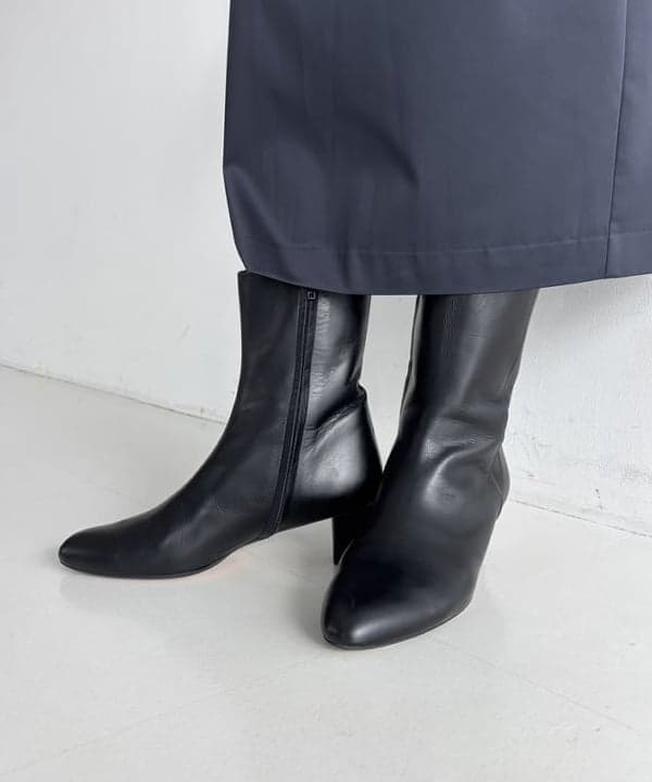 AONO SHIKAMAさんの「BEAMS WOMEN｜エディター東原妙子 × Demi-Luxe BEAMS / シャイニー キャミソール ワンピース」を使ったコーディネート