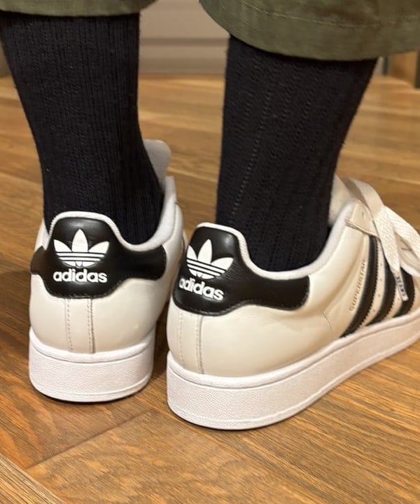 三宅 康平さんの「BEAMS WOMEN｜メッシュ オープンカラーシャツ」を使ったコーディネート