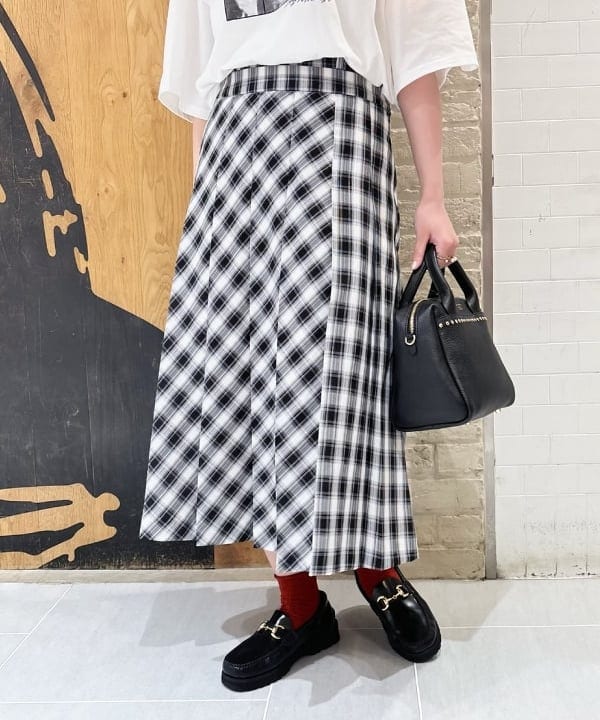 Joさんの「BEAMS WOMEN｜チェック プリーツ スカート」を使ったコーディネート
