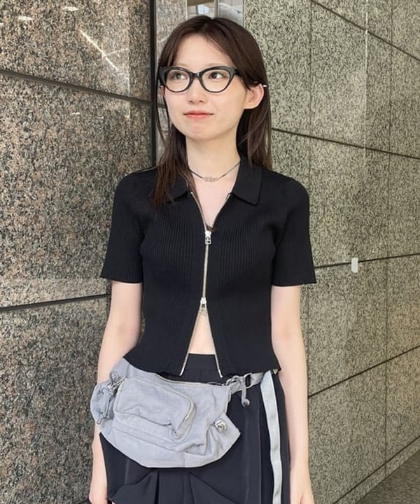 加歩さんの「BEAMS WOMEN｜ランダム タック ボリューム スカート」を使ったコーディネート