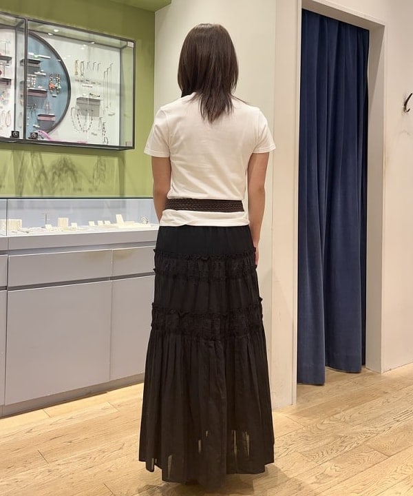 ヒナさんの「BEAMS WOMEN｜【別注】Kevin Cummins / 「Bjork」Photo T③」を使ったコーディネート