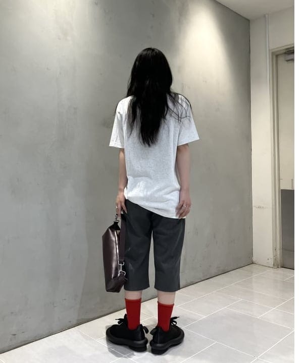 須賀さんの「BEAMS WOMEN｜ストレッチ カプリ パンツ」を使ったコーディネート