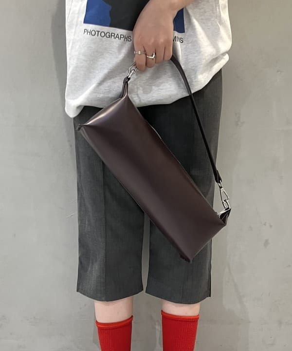 須賀さんの「BEAMS WOMEN｜ストレッチ カプリ パンツ」を使ったコーディネート