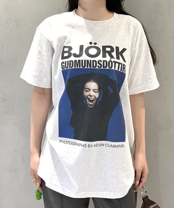 須賀さんの「BEAMS WOMEN｜ストレッチ カプリ パンツ」を使ったコーディネート