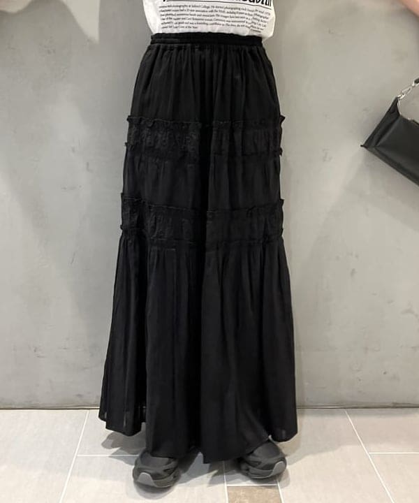 須賀さんの「BEAMS WOMEN｜ワイド 2WAY バッグ」を使ったコーディネート