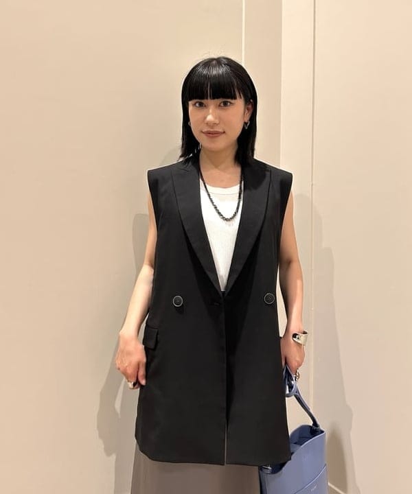 大槻 まひろさんの「BEAMS WOMEN｜AK+1 / ビンテージ サテンスカート」を使ったコーディネート