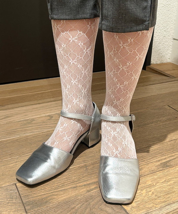 佐藤 亜美さんの「BEAMS WOMEN｜ストレッチ カプリ パンツ」を使ったコーディネート