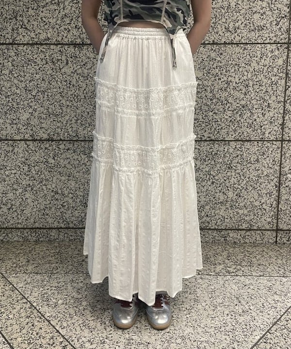 加歩さんの「BEAMS WOMEN｜カモフラ パターン ガーターベルト トップス」を使ったコーディネート