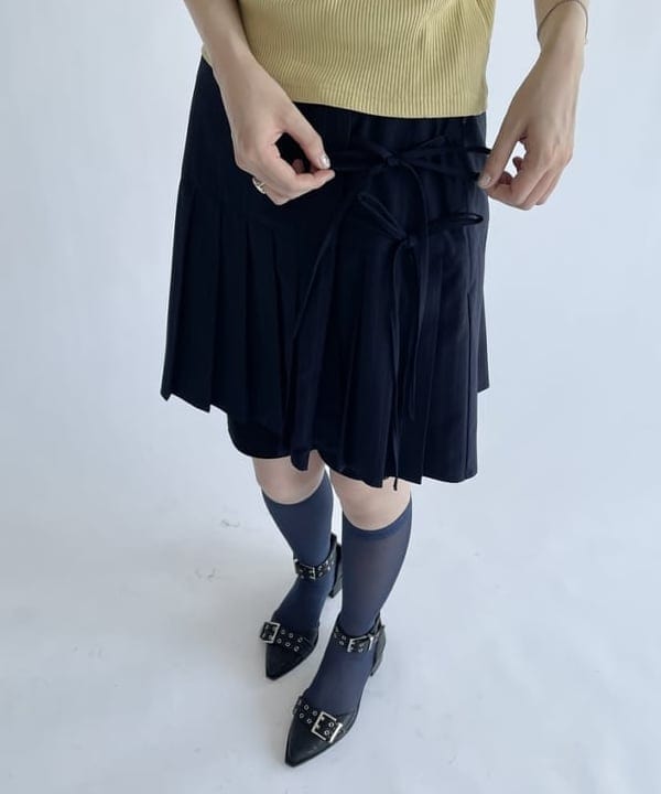 加歩さんの「BEAMS WOMEN｜ビッグカラー オフショルダー Tシャツ」を使ったコーディネート