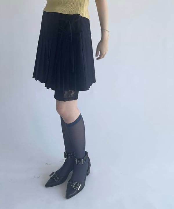 加歩さんの「BEAMS WOMEN｜ビッグカラー オフショルダー Tシャツ」を使ったコーディネート