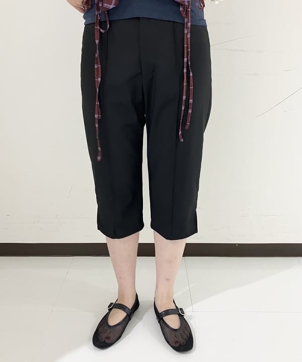 晶さんの「BEAMS WOMEN｜チェック ギャザー ノースリーブ ブラウス」を使ったコーディネート