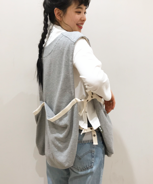 MAYURIさんの「BEAMS WOMEN｜BEAMS BOY / ラメ リブ クルー ソックス NEW」を使ったコーディネート