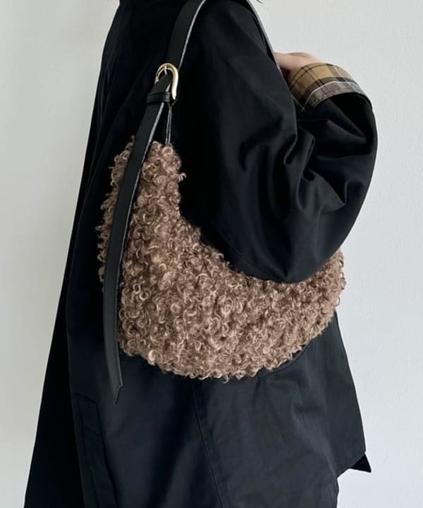 大川 美咲さんの「BEAMS WOMEN｜【別注】Barbour / BEDALE ジャケット」を使ったコーディネート