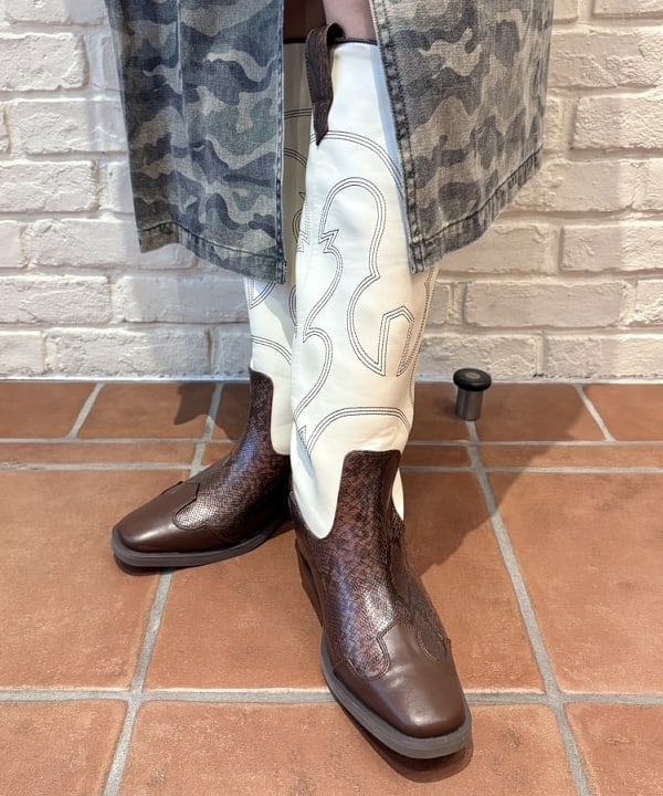 はっとりさんの「BEAMS WOMEN｜カーゴ ポケット タイト スカート」を使ったコーディネート