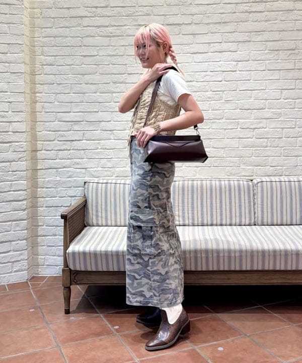 はっとりさんの「BEAMS WOMEN｜カーゴ ポケット タイト スカート」を使ったコーディネート