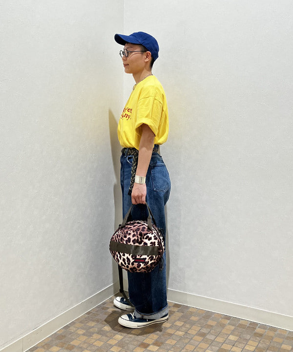 土田 達也さんの「BEAMS WOMEN｜【別注】orSlow / ワイド フィット デニム パンツ」を使ったコーディネート