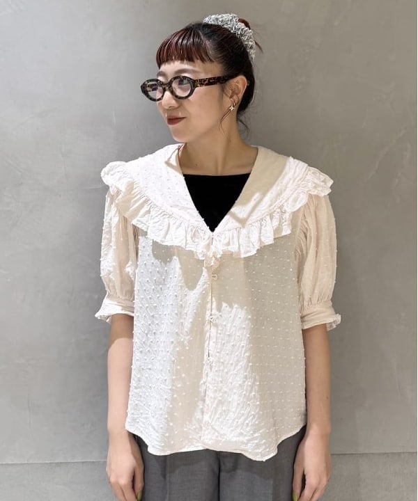 庭野 優紀さんの「BEAMS WOMEN｜メッシュ シャイニー バッグ」を使ったコーディネート