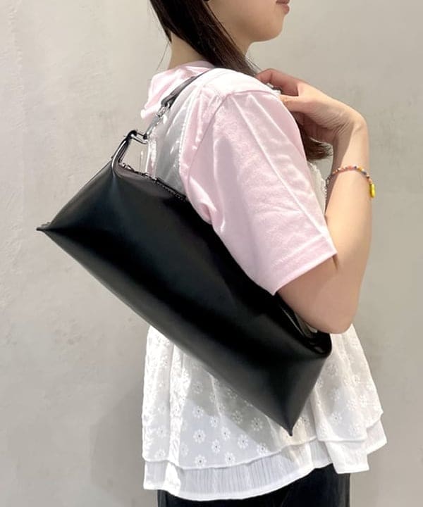 カタヤマ アヤさんの「BEAMS WOMEN｜【別注】GOOD ROCK SPEED / LIFE PC 箔プリント Tシャツ」を使ったコーディネート