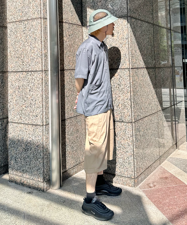 吉田 洸輝さんの「BEAMS WOMEN｜ベーシック チノショーツ」を使ったコーディネート