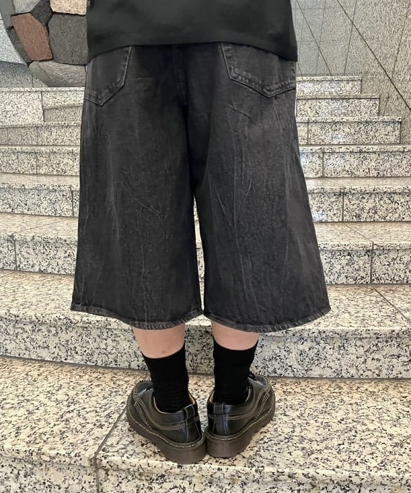 赤羽 花さんの「BEAMS WOMEN｜【別注】テーラー東洋 / SUKA SHIRT」を使ったコーディネート