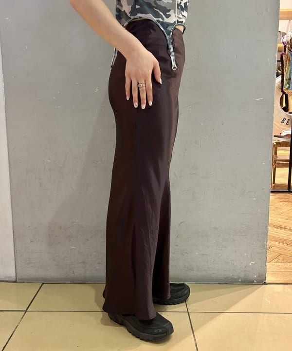 ナカノ アイさんの「BEAMS WOMEN｜カモフラ パターン ガーターベルト トップス」を使ったコーディネート