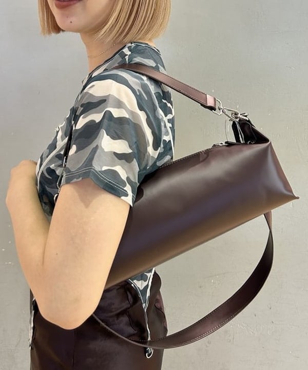 ナカノ アイさんの「BEAMS WOMEN｜カモフラ パターン ガーターベルト トップス」を使ったコーディネート