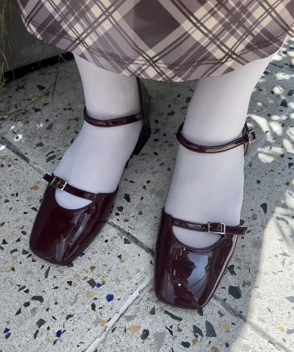 chikaさんの「BEAMS WOMEN｜【別注】GOOD ROCK SPEED / LIFE PC 箔プリント Tシャツ」を使ったコーディネート