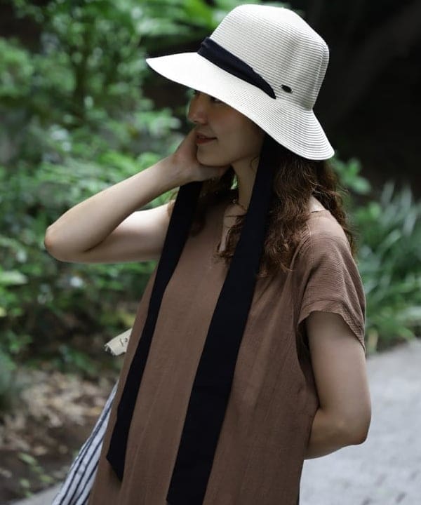 佐々木 南美さんの「BEAMS WOMEN｜ヨウリュウ Vネック フレンチスリーブ ワンピース」を使ったコーディネート