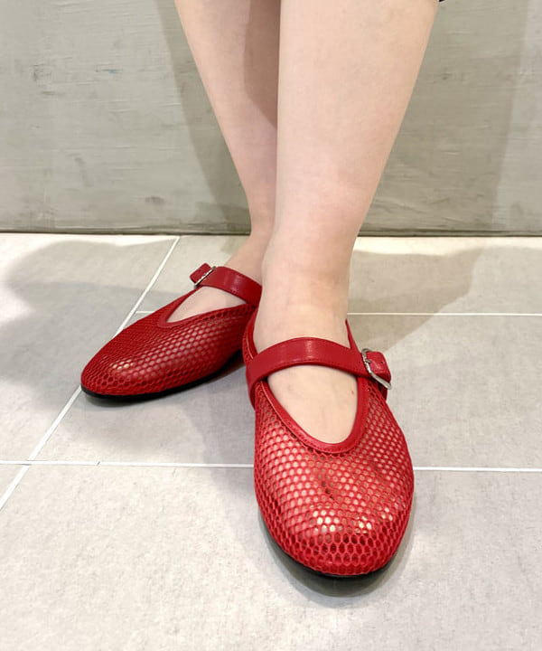 カタヤマ アヤさんの「BEAMS WOMEN｜ストレッチ カプリ パンツ」を使ったコーディネート