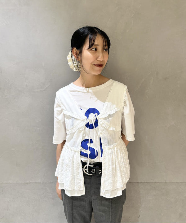 SAEさんの「BEAMS WOMEN｜ストレッチ カプリ パンツ」を使ったコーディネート